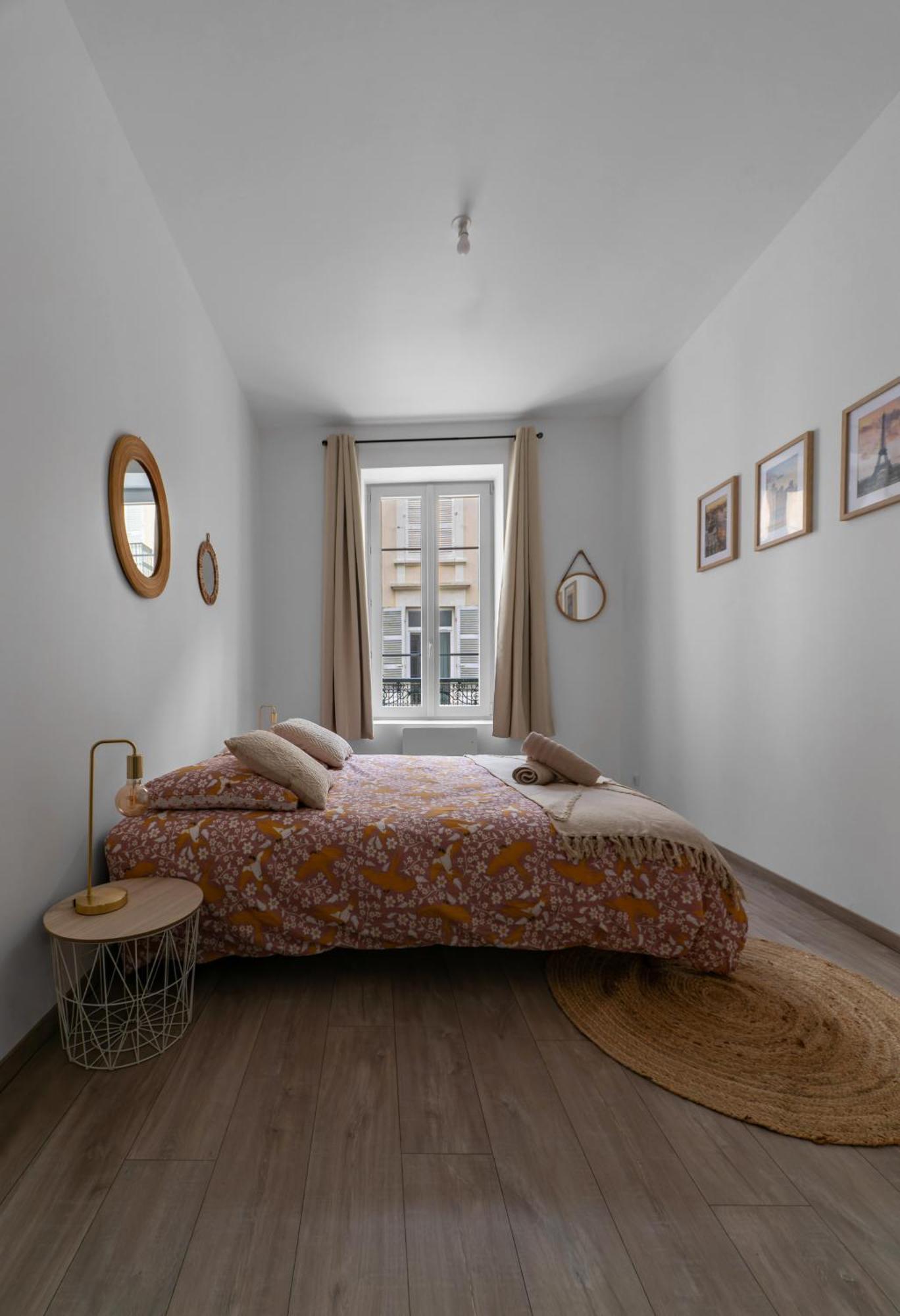 Le Ravy - Appartement Design, 2 Chambres, Centre Ville Vichy Exterior photo